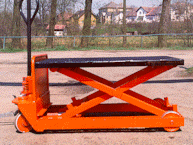 Rahmenhubwagen als Bauweise Scherenhubwagen mit gehobener Auflage